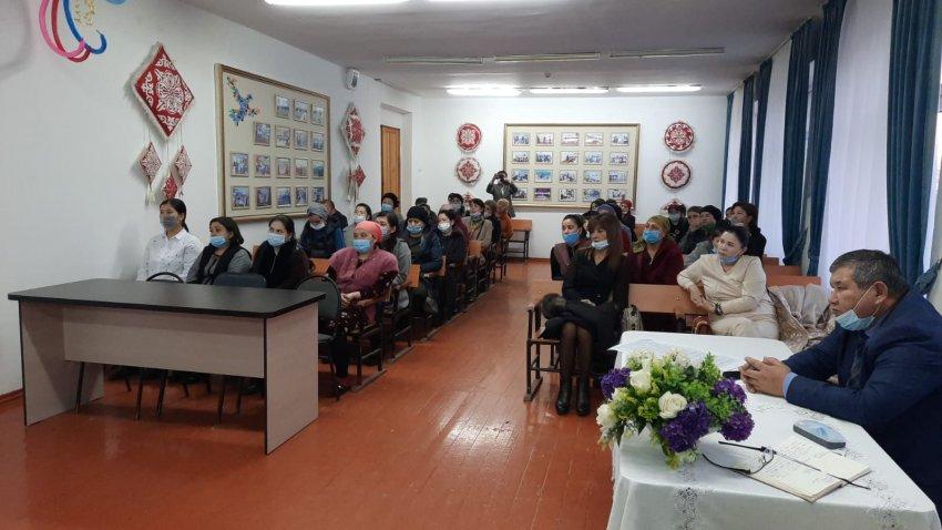 Шымкент қала білім басқармасының қатысуымен өткен ата-аналар жиналысы