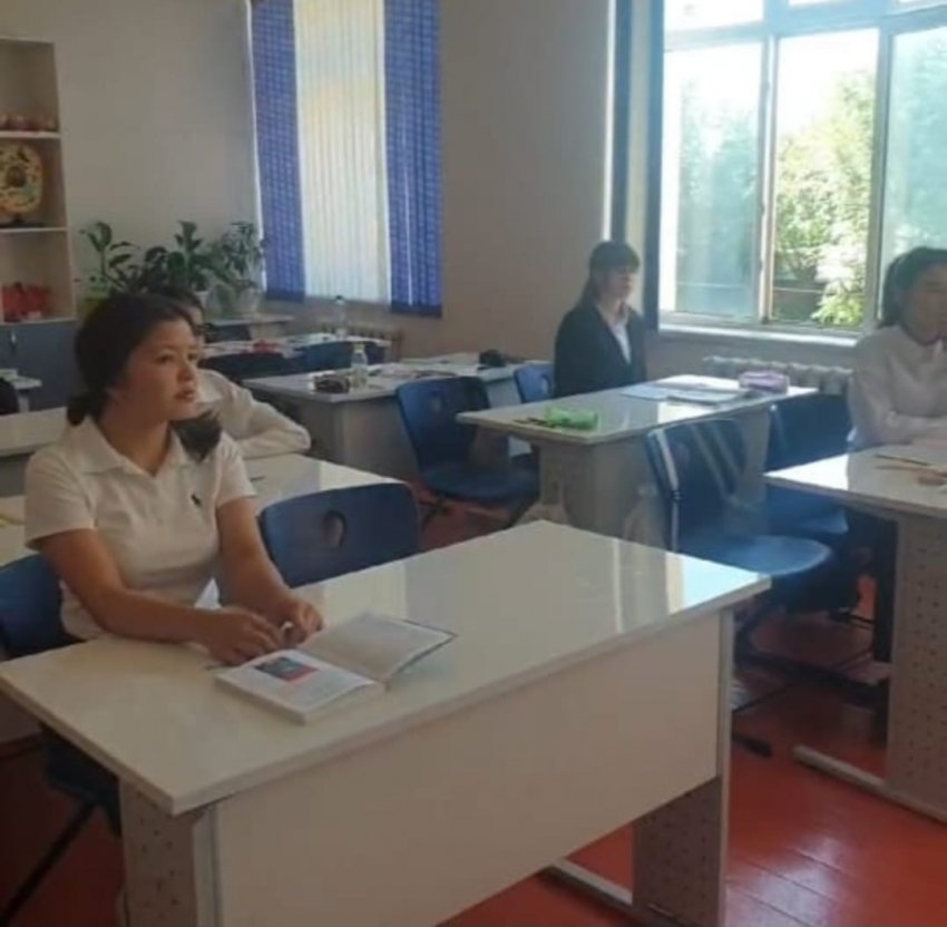 Тіл мерекесі аясында өткізілген эссе байқауы
